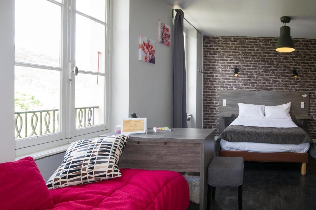 Logis Hotel & Restaurant Le Carnot Ди Экстерьер фото